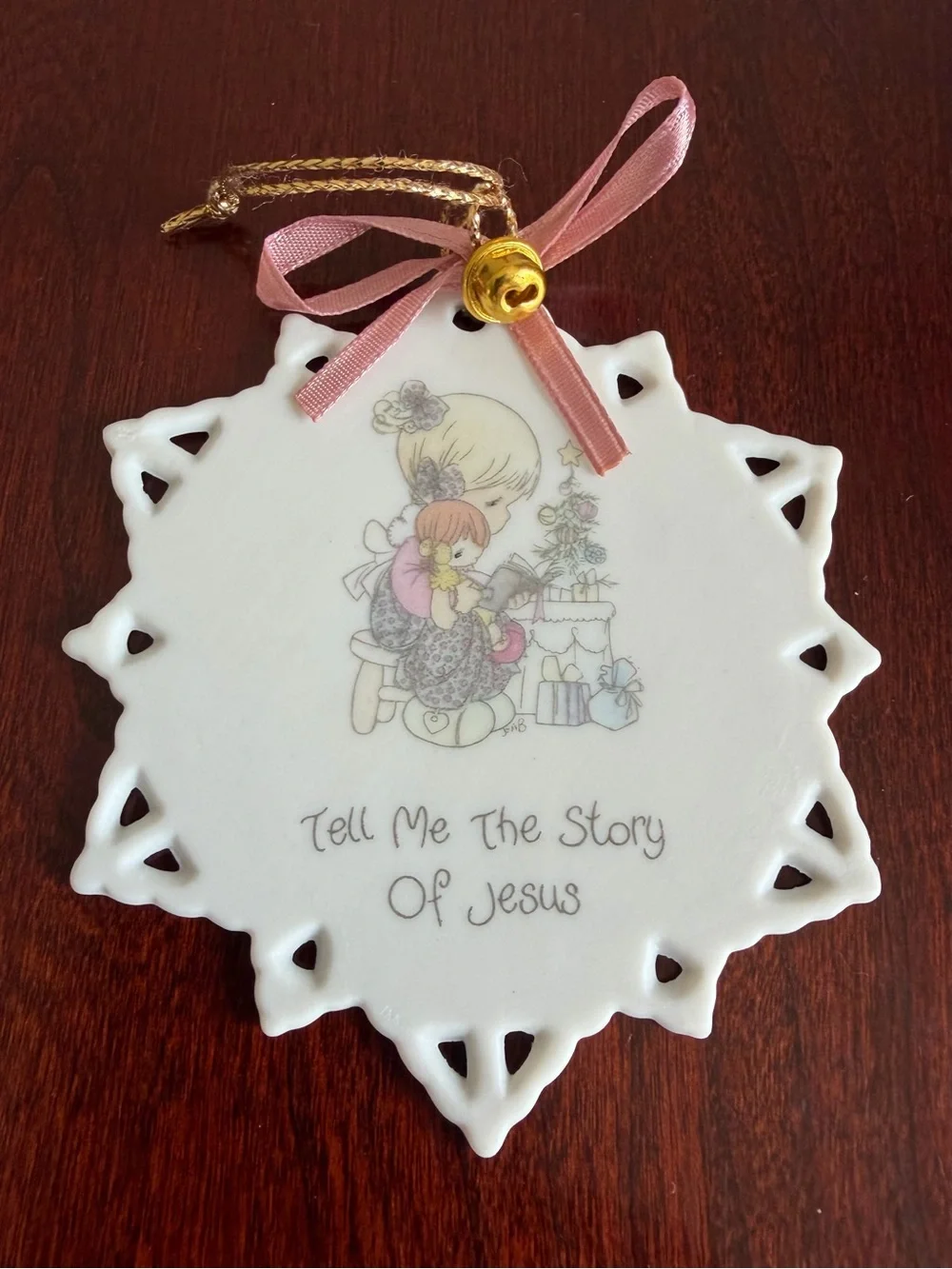 Vintage 1990 Precious Moments Enesco 4Pc Porcelain Snowflake Christmas Ornaments